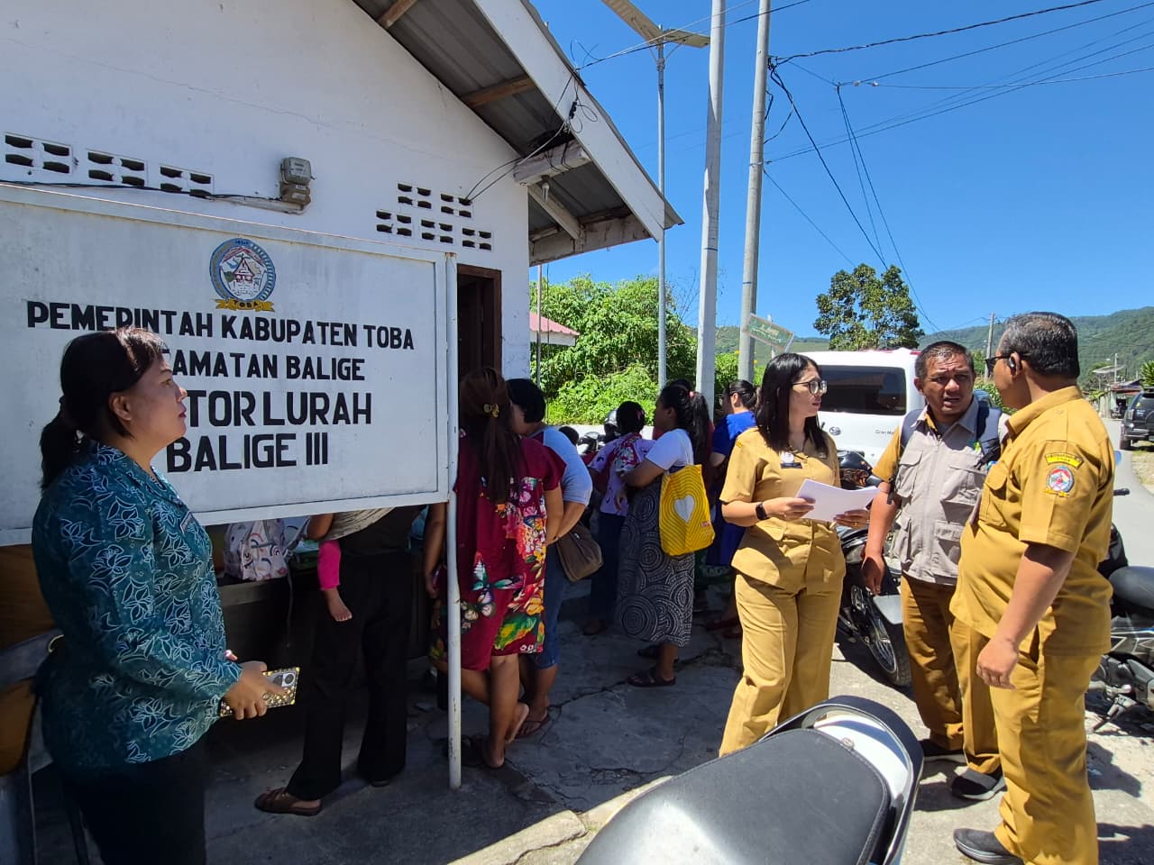 Sosialisasi dan Pendampingan Pemeriksaan IVA Test kepada Masyarakat di Wilayah Kelurahan Balige III,